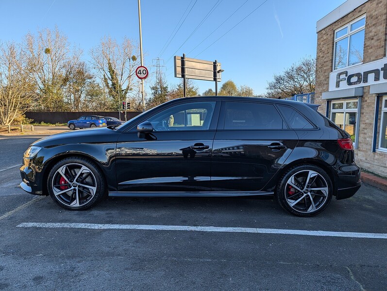 Audi 2.0 TFSI Black Edition Sportback 5dr Petrol S Tronic quattro Euro 6 (s/s) (300 ps)