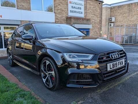 Audi 2.0 TFSI Black Edition Sportback 5dr Petrol S Tronic quattro Euro 6 (s/s) (300 ps)