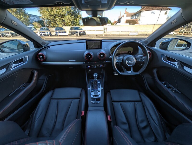 Audi 2.0 TFSI Black Edition Sportback 5dr Petrol S Tronic quattro Euro 6 (s/s) (300 ps)