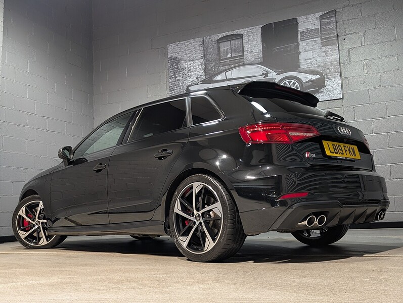 Audi 2.0 TFSI Black Edition Sportback 5dr Petrol S Tronic quattro Euro 6 (s/s) (300 ps)