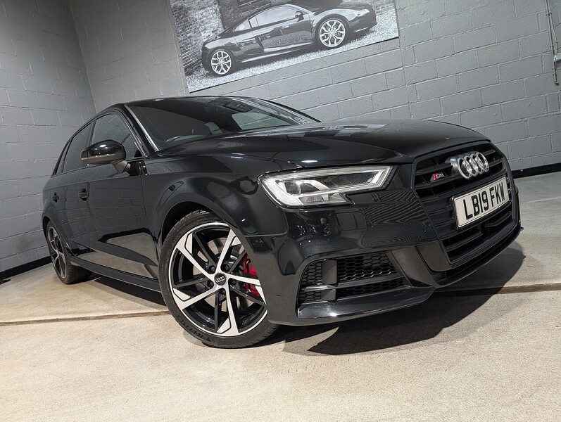 Audi 2.0 TFSI Black Edition Sportback 5dr Petrol S Tronic quattro Euro 6 (s/s) (300 ps)