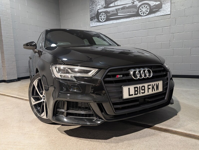 Audi 2.0 TFSI Black Edition Sportback 5dr Petrol S Tronic quattro Euro 6 (s/s) (300 ps)