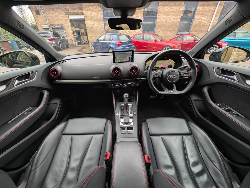 Audi 2.0 TFSI Black Edition Sportback 5dr Petrol S Tronic quattro Euro 6 (s/s) (300 ps)