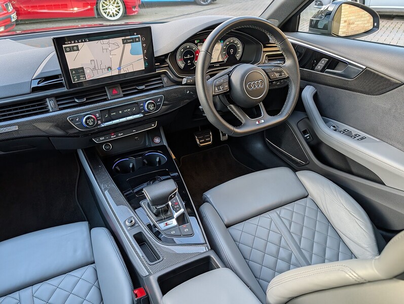 Audi 3.0 TDI V6 Black Edition Estate 5dr Diesel Tiptronic quattro Euro 6 (s/s) (341 ps)