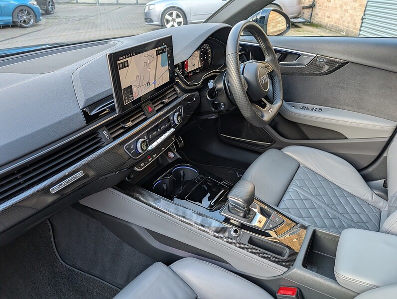 Audi 3.0 TDI V6 Black Edition Estate 5dr Diesel Tiptronic quattro Euro 6 (s/s) (341 ps)