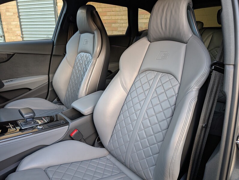 Audi 3.0 TDI V6 Black Edition Estate 5dr Diesel Tiptronic quattro Euro 6 (s/s) (341 ps)