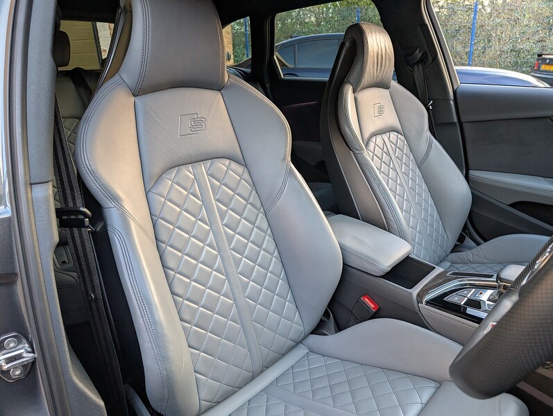 Audi 3.0 TDI V6 Black Edition Estate 5dr Diesel Tiptronic quattro Euro 6 (s/s) (341 ps)