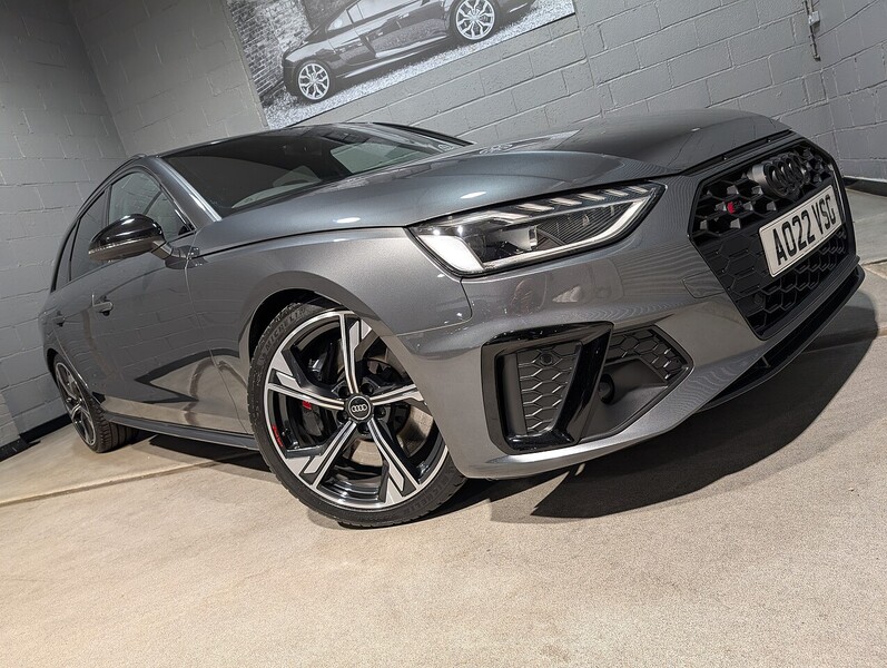 Audi 3.0 TDI V6 Black Edition Estate 5dr Diesel Tiptronic quattro Euro 6 (s/s) (341 ps)