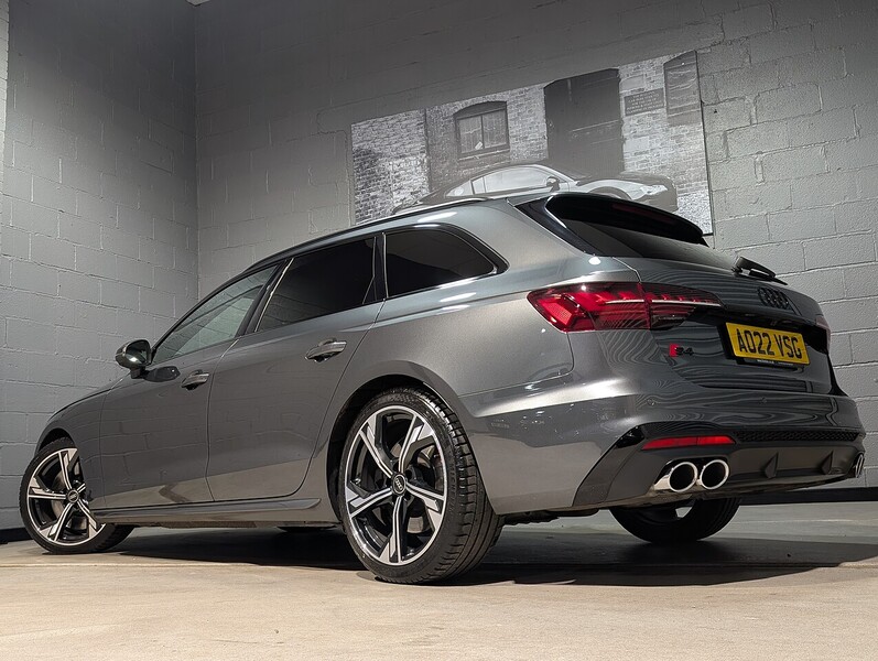 Audi 3.0 TDI V6 Black Edition Estate 5dr Diesel Tiptronic quattro Euro 6 (s/s) (341 ps)