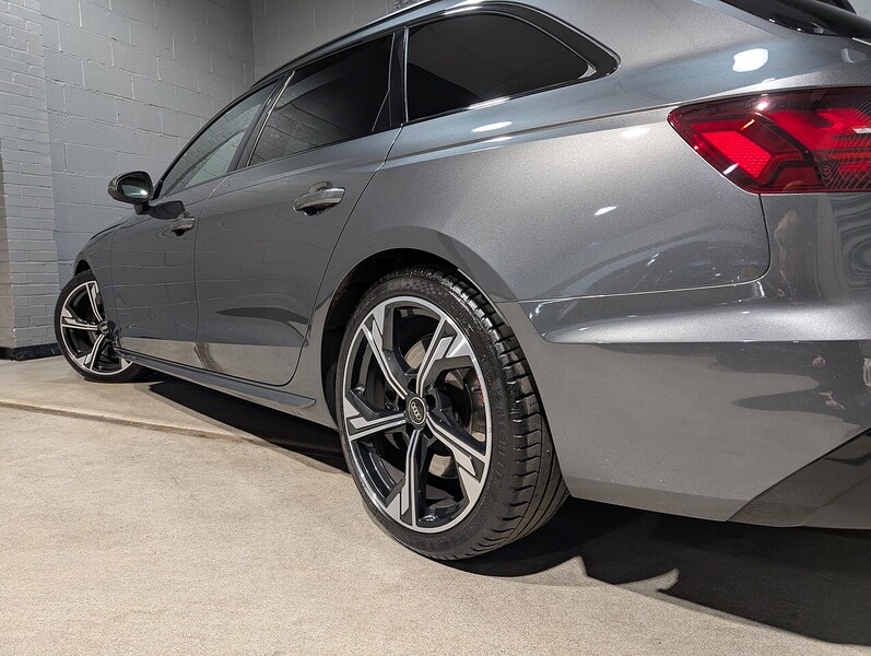 Audi 3.0 TDI V6 Black Edition Estate 5dr Diesel Tiptronic quattro Euro 6 (s/s) (341 ps)