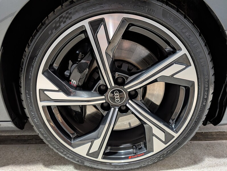 Audi 3.0 TDI V6 Black Edition Estate 5dr Diesel Tiptronic quattro Euro 6 (s/s) (341 ps)