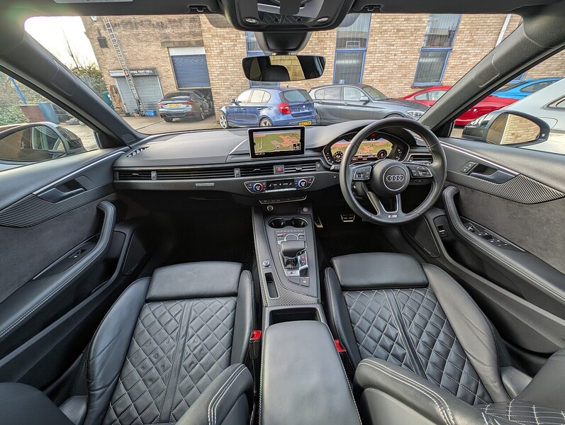 Audi 3.0 TFSI V6 Estate 5dr Petrol Tiptronic quattro Euro 6 (s/s) (354 ps)