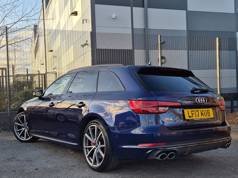 Audi 3.0 TFSI V6 Estate 5dr Petrol Tiptronic quattro Euro 6 (s/s) (354 ps)