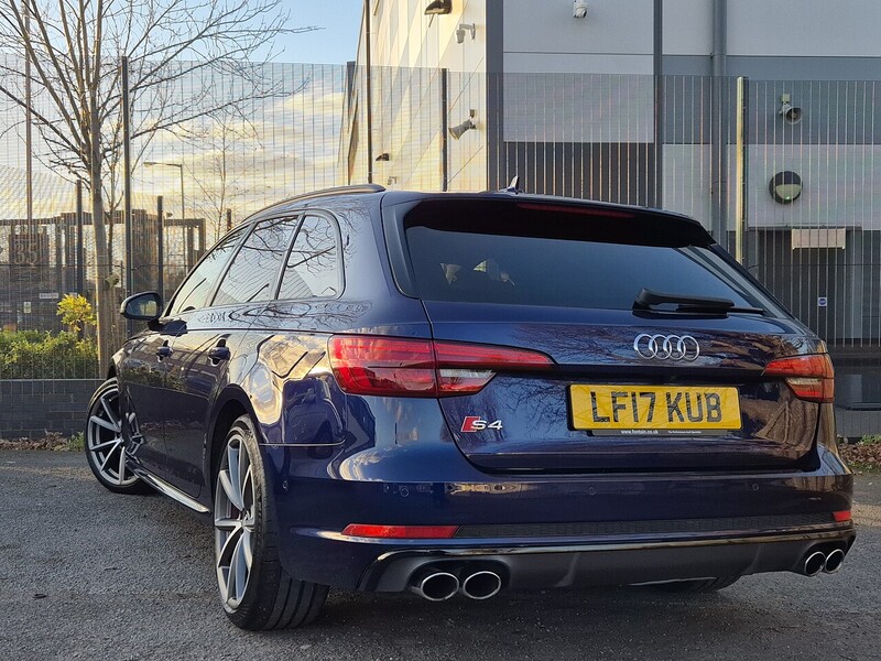 Audi 3.0 TFSI V6 Estate 5dr Petrol Tiptronic quattro Euro 6 (s/s) (354 ps)