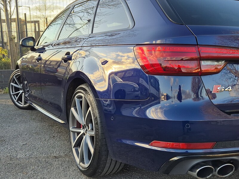 Audi 3.0 TFSI V6 Estate 5dr Petrol Tiptronic quattro Euro 6 (s/s) (354 ps)