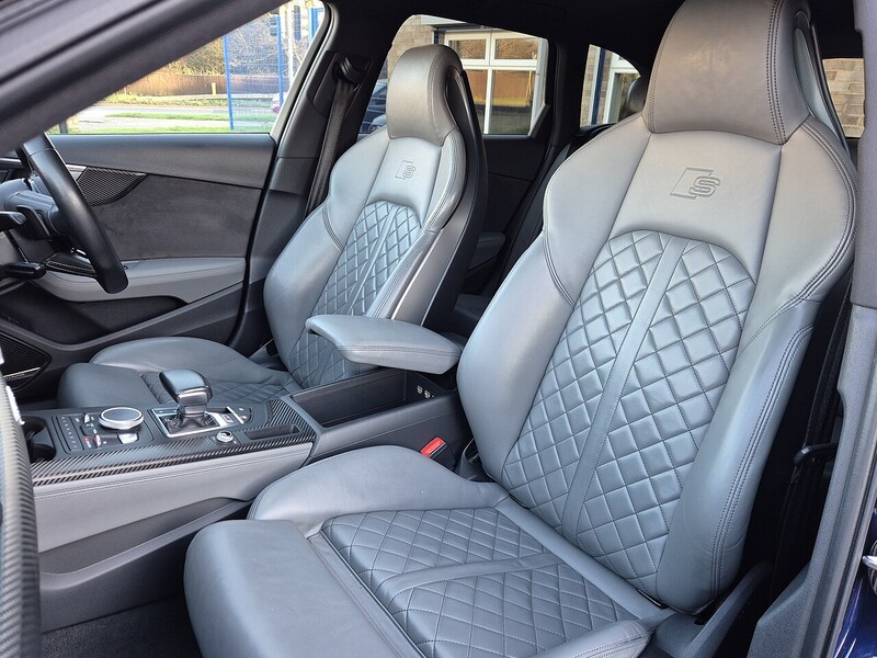 Audi 3.0 TFSI V6 Estate 5dr Petrol Tiptronic quattro Euro 6 (s/s) (354 ps)