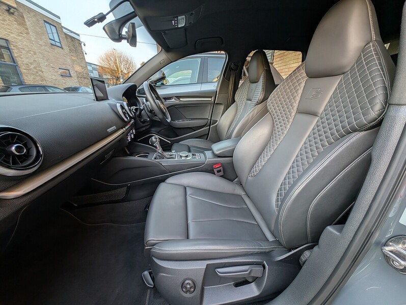 Audi 2.0 TFSI Black Edition Sportback 5dr Petrol S Tronic quattro Euro 6 (s/s) (310 ps)