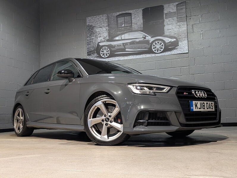 Audi 2.0 TFSI Black Edition Sportback 5dr Petrol S Tronic quattro Euro 6 (s/s) (310 ps)