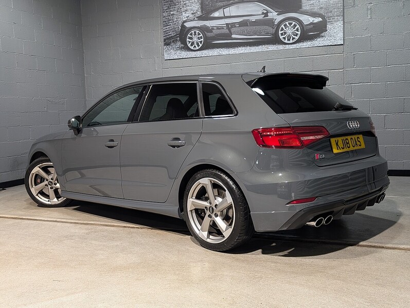 Audi 2.0 TFSI Black Edition Sportback 5dr Petrol S Tronic quattro Euro 6 (s/s) (310 ps)