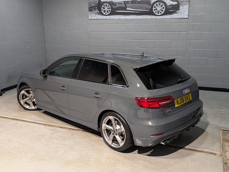 Audi 2.0 TFSI Black Edition Sportback 5dr Petrol S Tronic quattro Euro 6 (s/s) (310 ps)