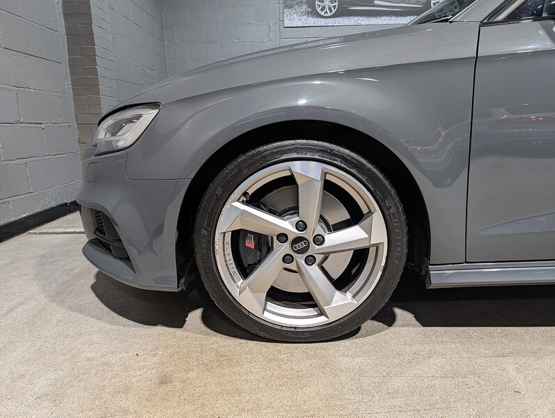 Audi 2.0 TFSI Black Edition Sportback 5dr Petrol S Tronic quattro Euro 6 (s/s) (310 ps)