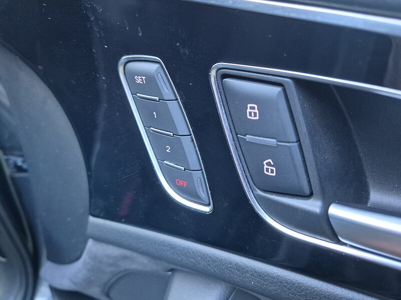 Audi 3.0 BiTDI V6 Black Edition Estate 5dr Diesel Tiptronic quattro Euro 6 (s/s) (320 ps)