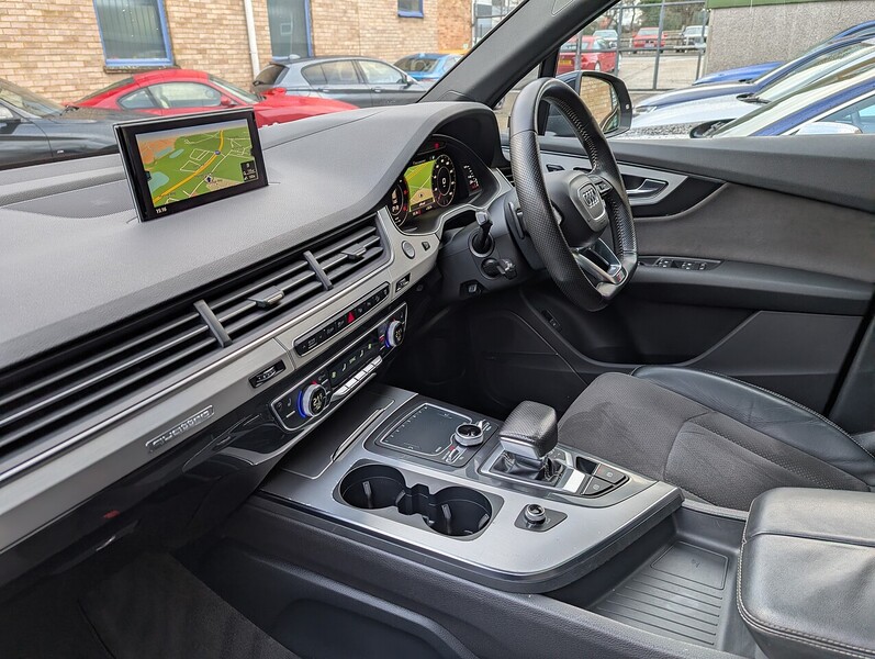 Audi 3.0 TDI V6 S line SUV 5dr Diesel Tiptronic quattro Euro 6 (s/s) (272 ps)