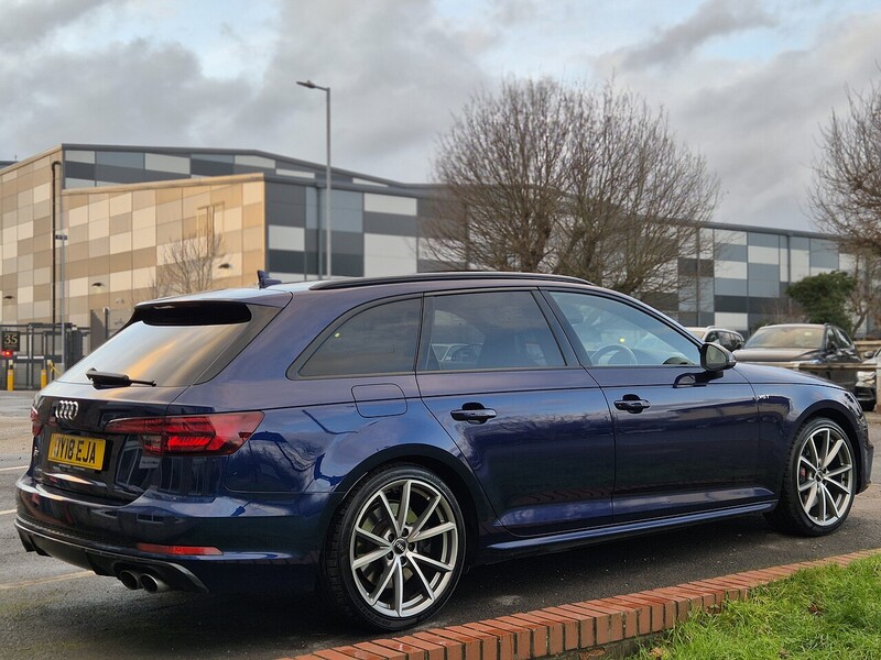 Audi 3.0 TFSI V6 Estate 5dr Petrol Tiptronic quattro Euro 6 (s/s) (354 ps)