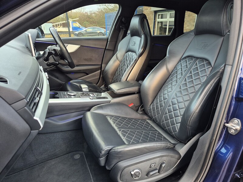 Audi 3.0 TFSI V6 Estate 5dr Petrol Tiptronic quattro Euro 6 (s/s) (354 ps)