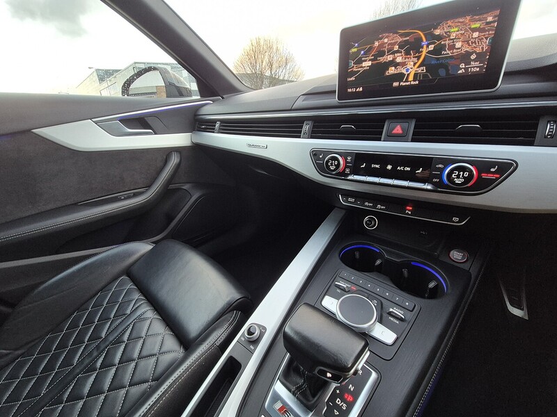 Audi 3.0 TFSI V6 Estate 5dr Petrol Tiptronic quattro Euro 6 (s/s) (354 ps)