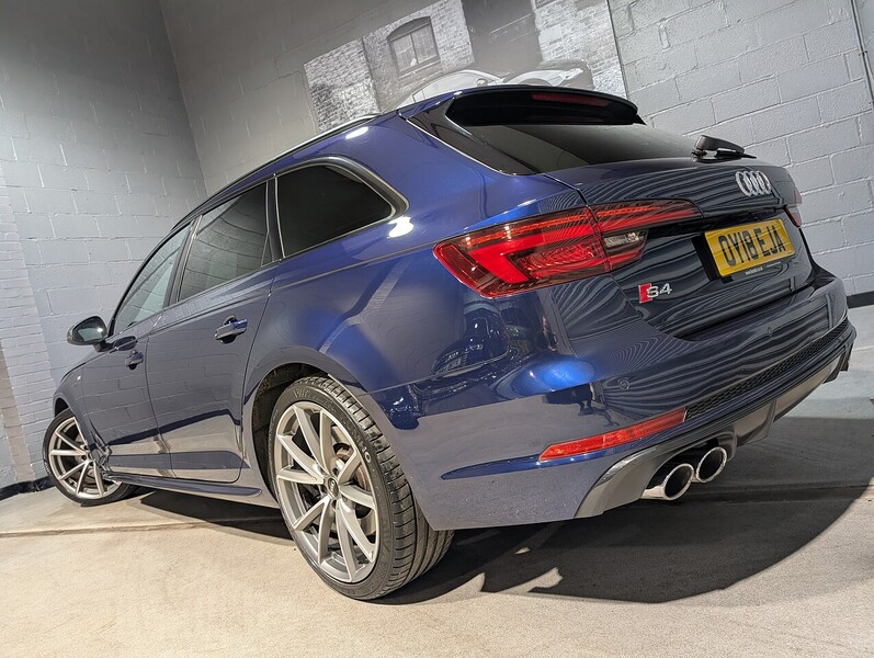 Audi 3.0 TFSI V6 Estate 5dr Petrol Tiptronic quattro Euro 6 (s/s) (354 ps)
