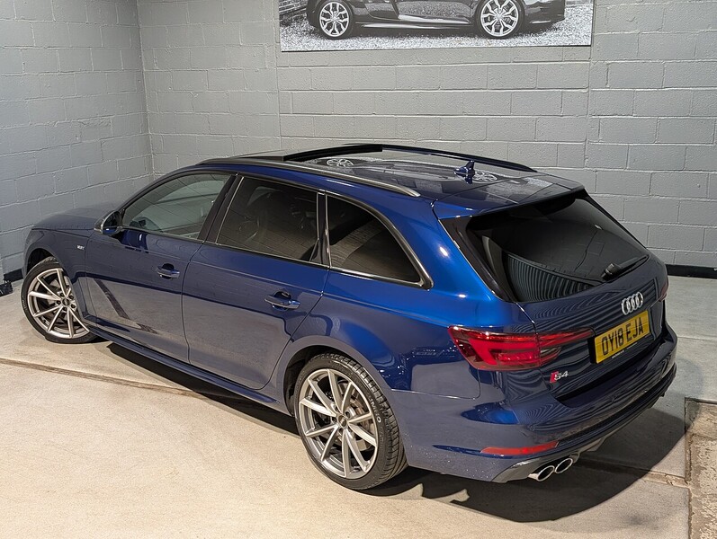 Audi 3.0 TFSI V6 Estate 5dr Petrol Tiptronic quattro Euro 6 (s/s) (354 ps)