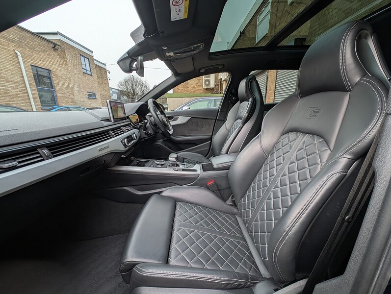 Audi 3.0 TFSI V6 Estate 5dr Petrol Tiptronic quattro Euro 6 (s/s) (354 ps)