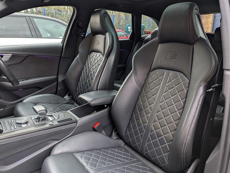 Audi 3.0 TFSI V6 Estate 5dr Petrol Tiptronic quattro Euro 6 (s/s) (354 ps)