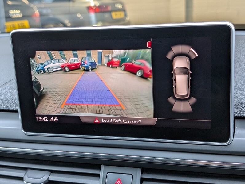 Audi 3.0 TFSI V6 Estate 5dr Petrol Tiptronic quattro Euro 6 (s/s) (354 ps)