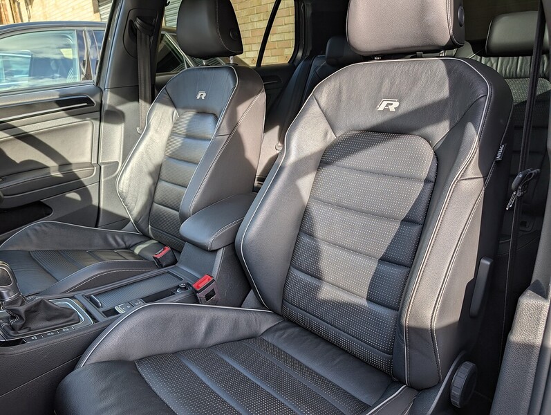 Volkswagen 2.0 TSI R Hatchback 5dr Petrol DSG 4Motion Euro 6 (s/s) (310 ps)