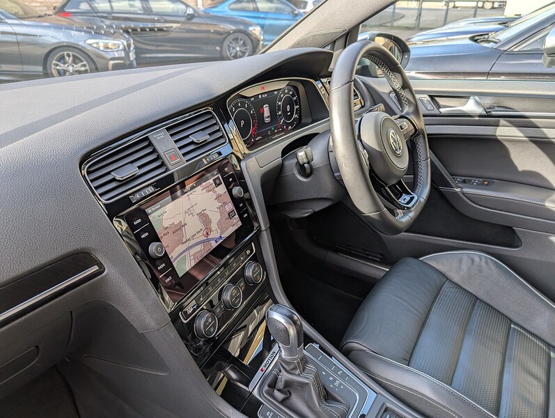 Volkswagen 2.0 TSI R Hatchback 5dr Petrol DSG 4Motion Euro 6 (s/s) (310 ps)