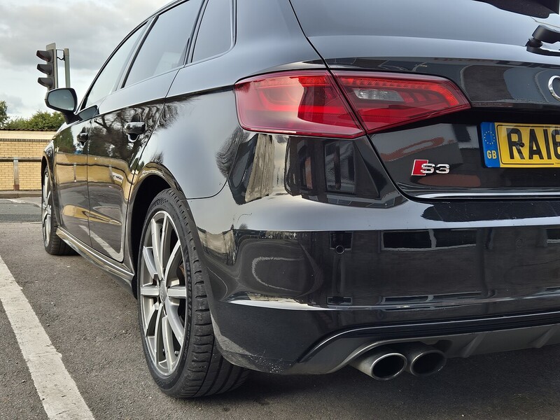 Audi 2.0 TFSI Sportback 5dr Petrol S Tronic quattro Euro 6 (s/s) (Nav) (300 ps)