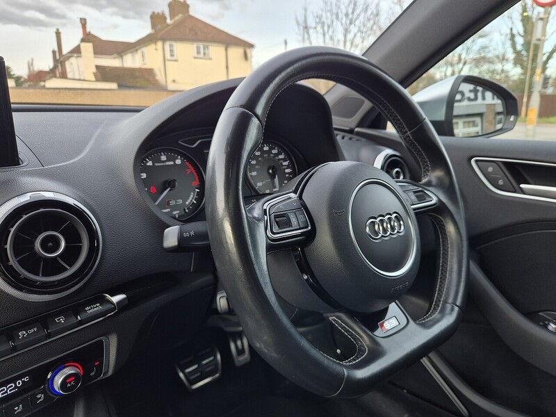 Audi 2.0 TFSI Sportback 5dr Petrol S Tronic quattro Euro 6 (s/s) (Nav) (300 ps)