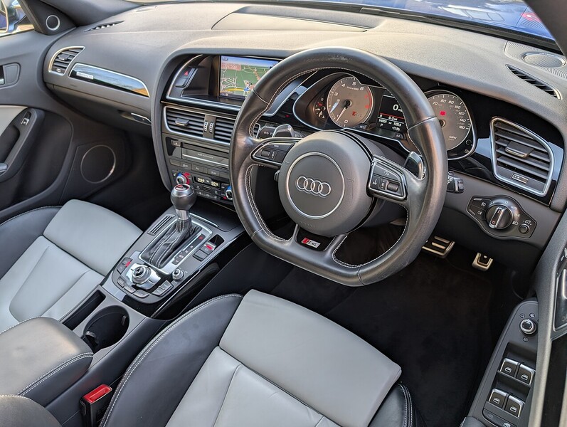 Audi 3.0 TFSI V6 Estate 5dr Petrol S Tronic quattro Euro 5 (s/s) (333 ps)