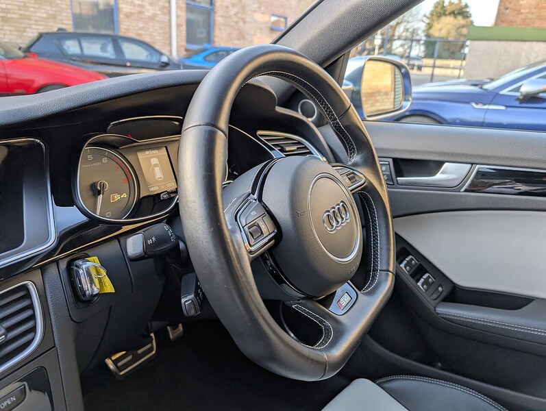 Audi 3.0 TFSI V6 Estate 5dr Petrol S Tronic quattro Euro 5 (s/s) (333 ps)