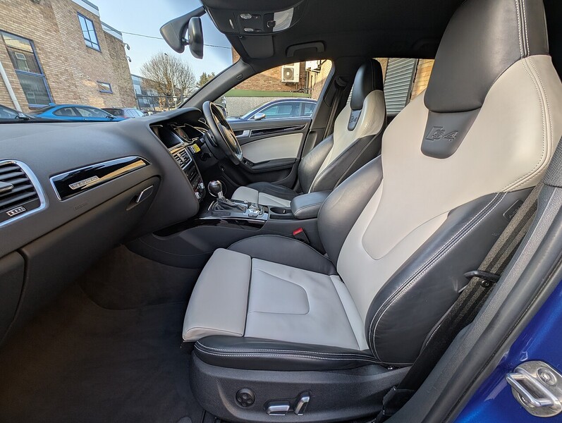 Audi 3.0 TFSI V6 Estate 5dr Petrol S Tronic quattro Euro 5 (s/s) (333 ps)