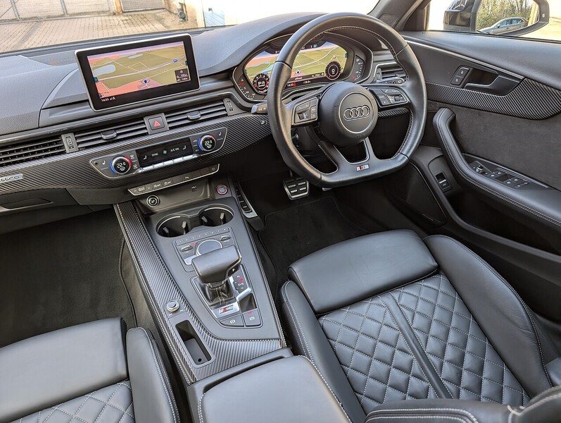 Audi 3.0 TFSI V6 Estate 5dr Petrol Tiptronic quattro Euro 6 (s/s) (354 ps)