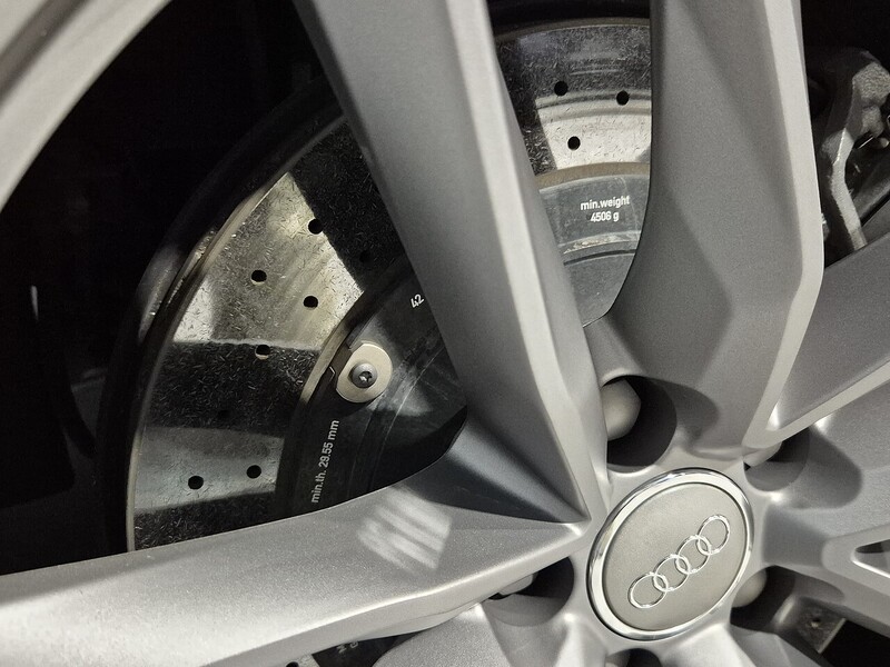 Audi 4.0 TFSI V8 Estate 5dr Petrol Tiptronic quattro Euro 6 (s/s) (560 ps)