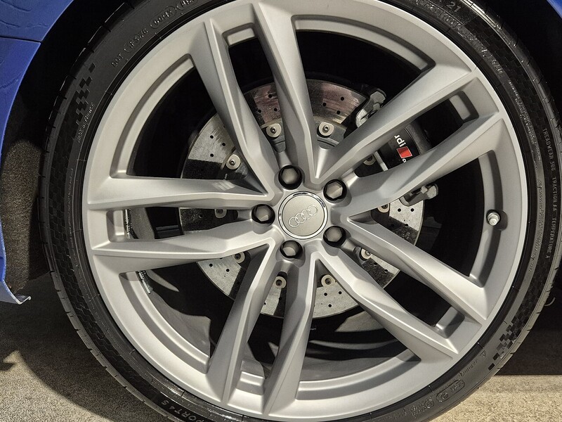 Audi 4.0 TFSI V8 Estate 5dr Petrol Tiptronic quattro Euro 6 (s/s) (560 ps)