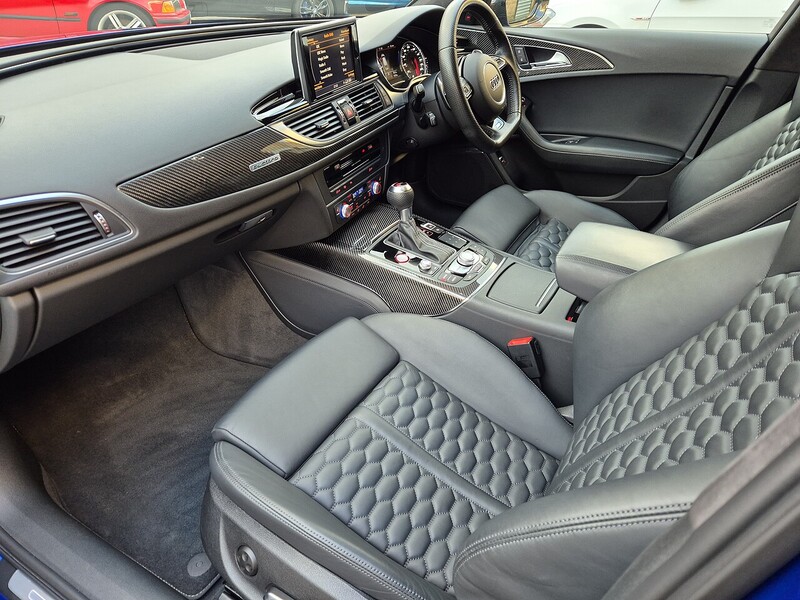 Audi 4.0 TFSI V8 Estate 5dr Petrol Tiptronic quattro Euro 6 (s/s) (560 ps)