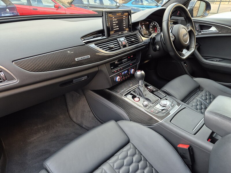 Audi 4.0 TFSI V8 Estate 5dr Petrol Tiptronic quattro Euro 6 (s/s) (560 ps)