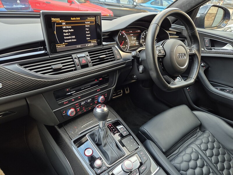 Audi 4.0 TFSI V8 Estate 5dr Petrol Tiptronic quattro Euro 6 (s/s) (560 ps)