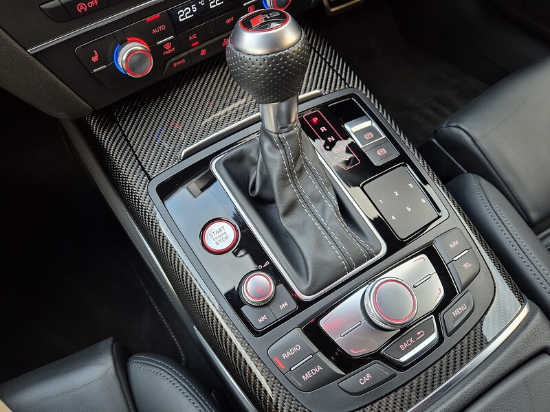 Audi 4.0 TFSI V8 Estate 5dr Petrol Tiptronic quattro Euro 6 (s/s) (560 ps)