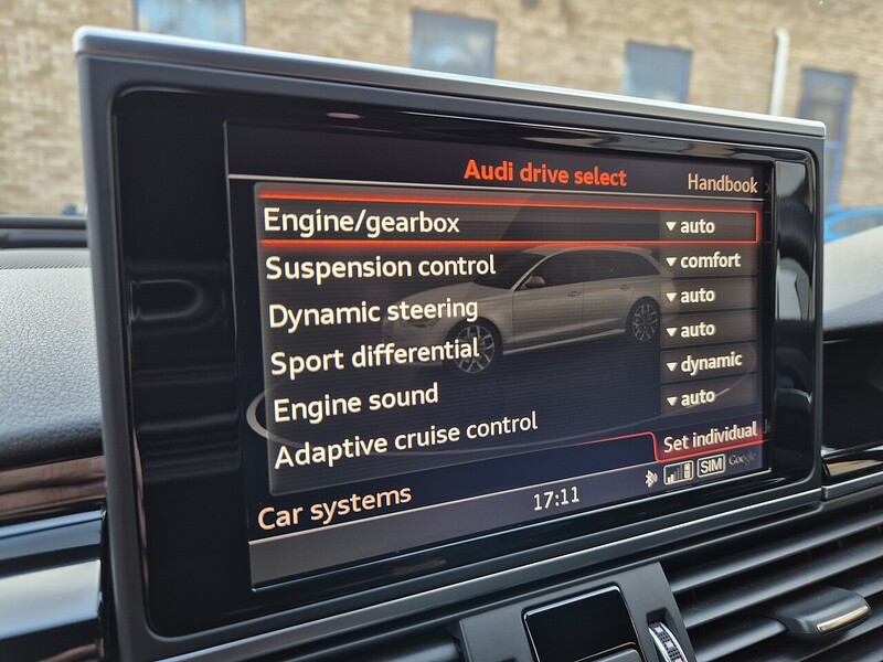 Audi 4.0 TFSI V8 Estate 5dr Petrol Tiptronic quattro Euro 6 (s/s) (560 ps)